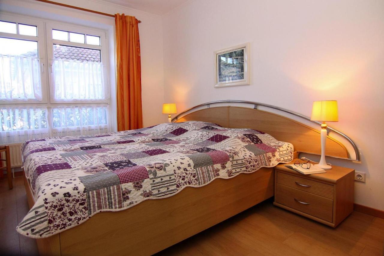 Ferienwohnung Villa Nicole In ซิงสท์ ภายนอก รูปภาพ